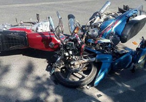 Kaş ta motosikletler çarpıştı: 2 yaralı